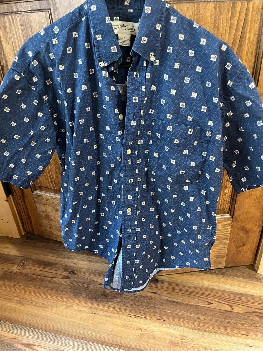 Men's Navy Short-Sleeve Button-Down Shirt with Geometric Print